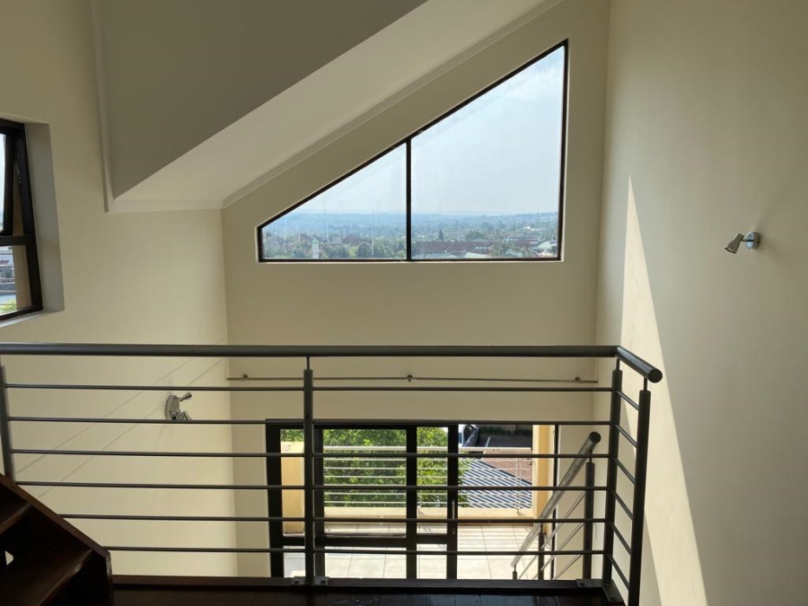 1 Bedroom Property for Sale in Douglasdale Gauteng