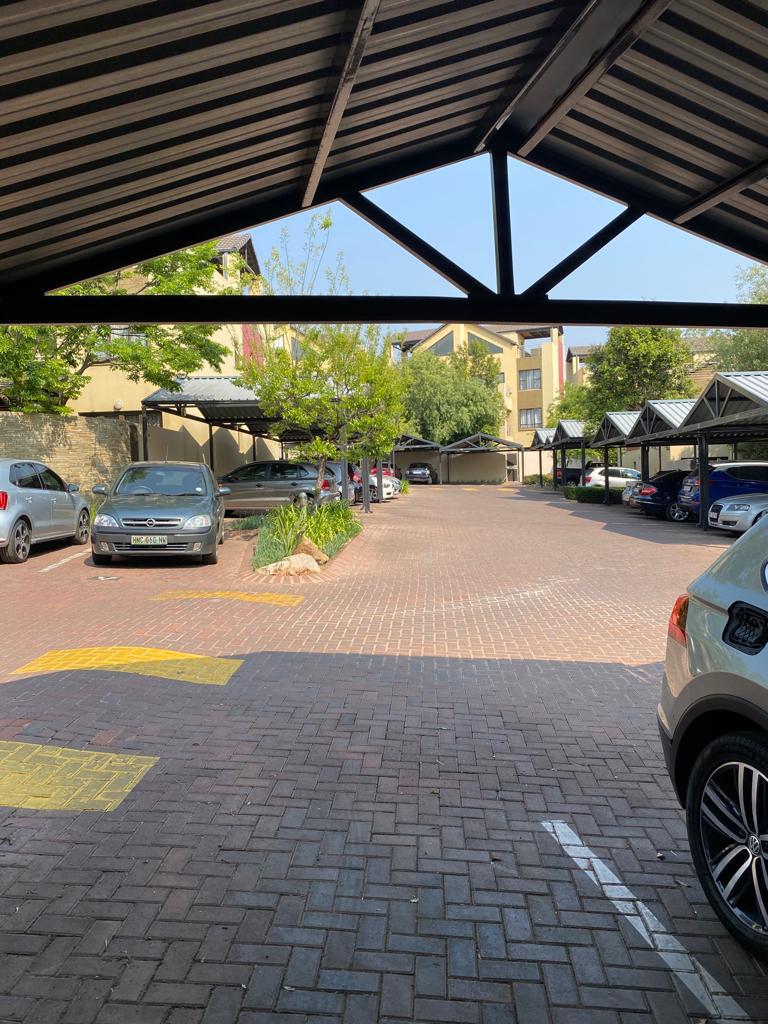 1 Bedroom Property for Sale in Douglasdale Gauteng