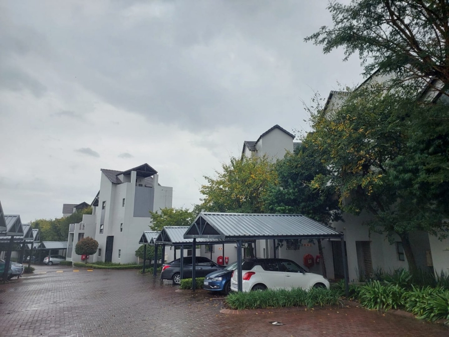 1 Bedroom Property for Sale in Douglasdale Gauteng