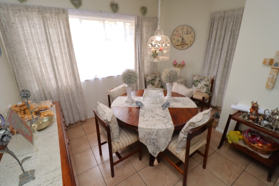 5 Bedroom Property for Sale in Colbyn Gauteng