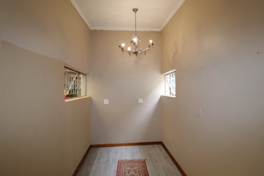 5 Bedroom Property for Sale in Colbyn Gauteng
