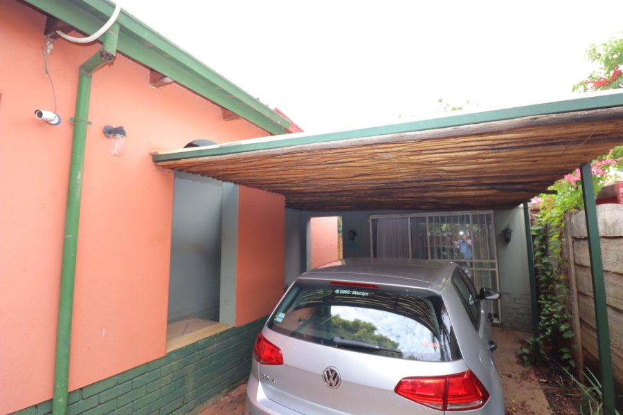 5 Bedroom Property for Sale in Colbyn Gauteng