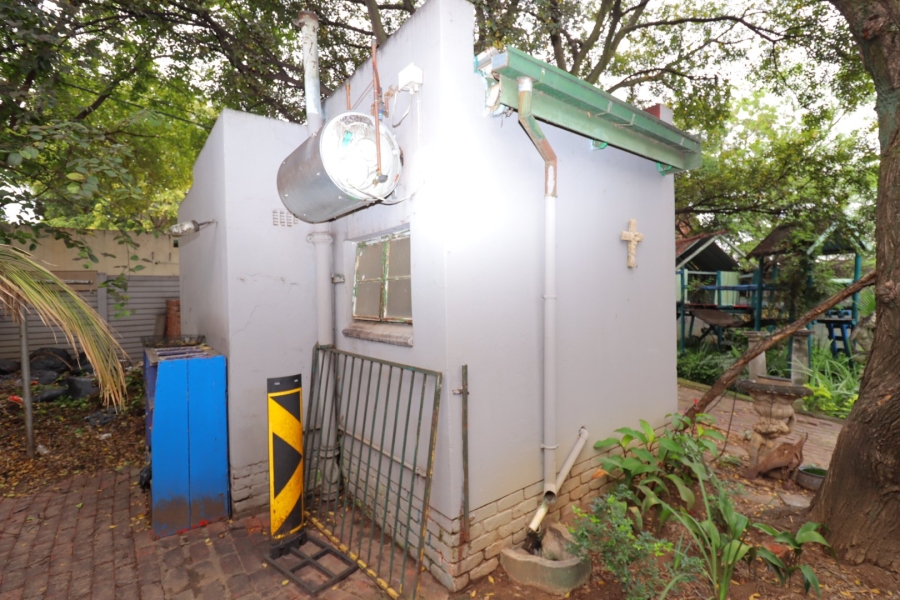 5 Bedroom Property for Sale in Colbyn Gauteng