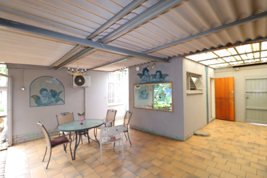 5 Bedroom Property for Sale in Colbyn Gauteng