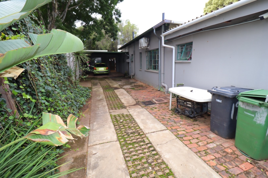 5 Bedroom Property for Sale in Colbyn Gauteng