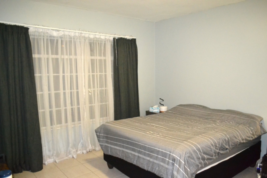 2 Bedroom Property for Sale in Bryanston East Gauteng