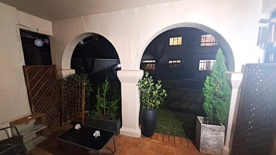2 Bedroom Property for Sale in Bryanston East Gauteng