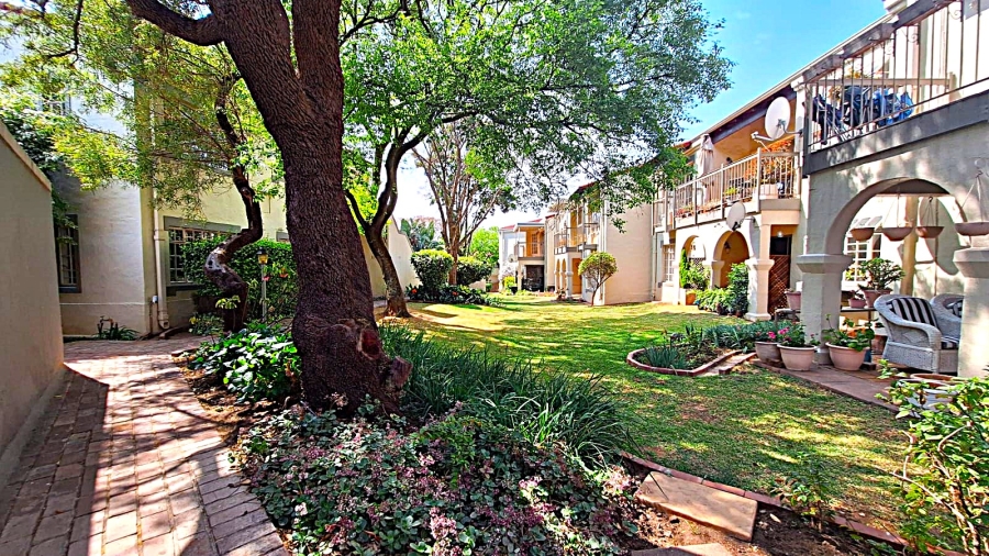 2 Bedroom Property for Sale in Bryanston East Gauteng