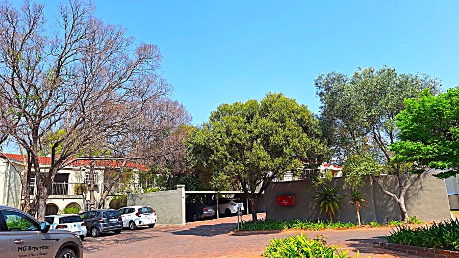 2 Bedroom Property for Sale in Bryanston East Gauteng