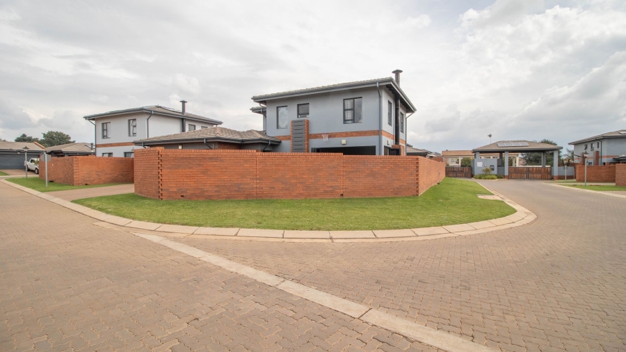 3 Bedroom Property for Sale in Pomona Gauteng