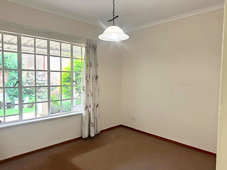 2 Bedroom Property for Sale in Wilro Park Gauteng