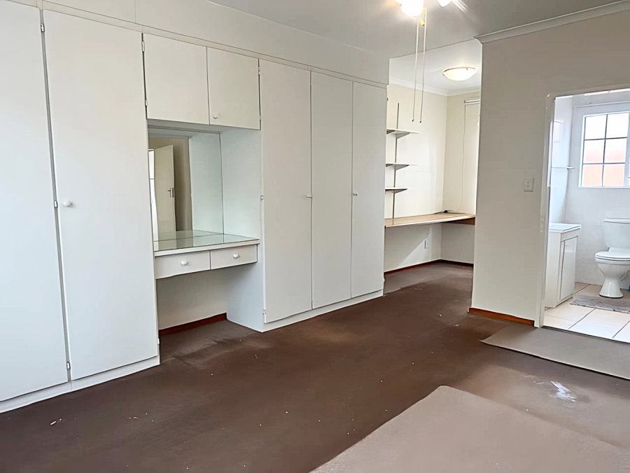 2 Bedroom Property for Sale in Wilro Park Gauteng