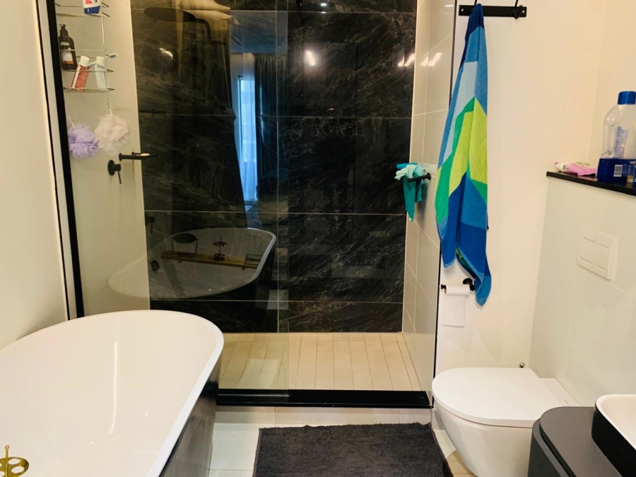To Let 1 Bedroom Property for Rent in Waterfall Gauteng