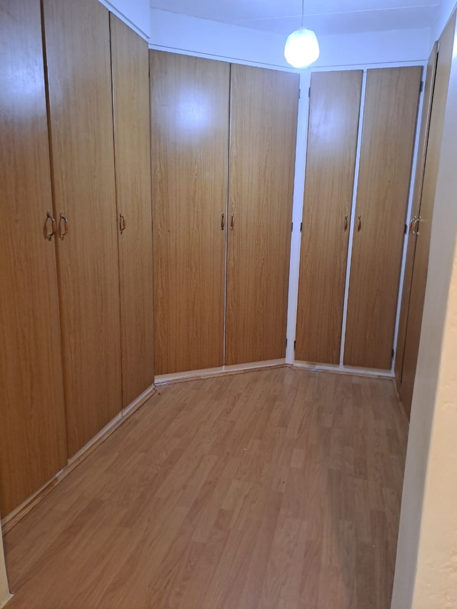 5 Bedroom Property for Sale in Doornpoort Gauteng