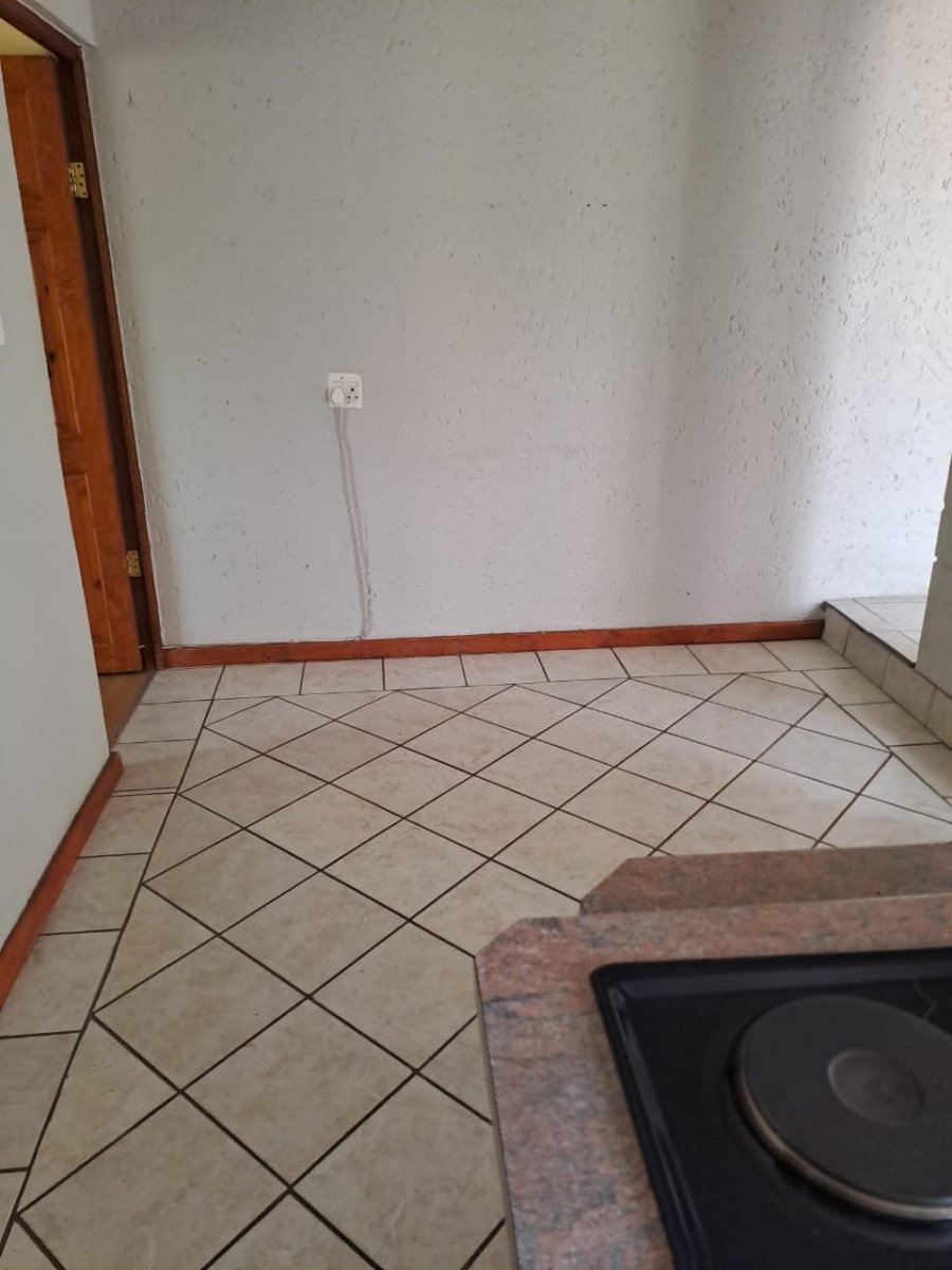 5 Bedroom Property for Sale in Doornpoort Gauteng