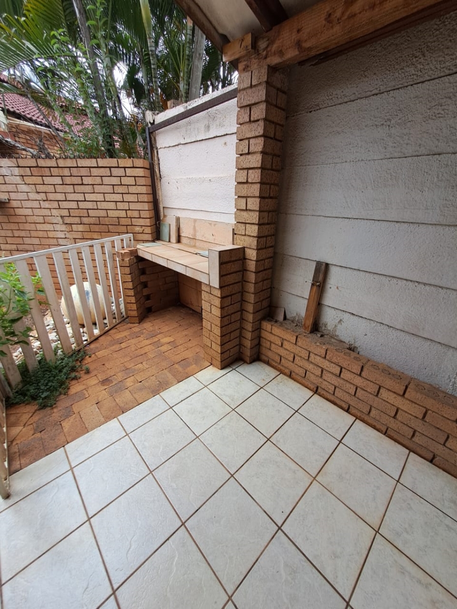 5 Bedroom Property for Sale in Doornpoort Gauteng
