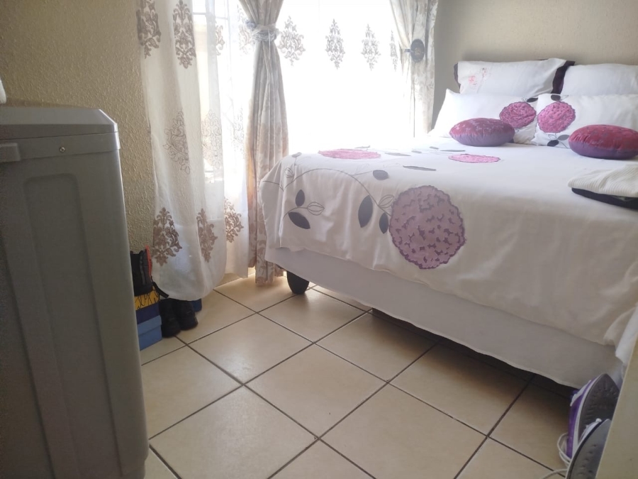 2 Bedroom Property for Sale in Mamelodi Gauteng
