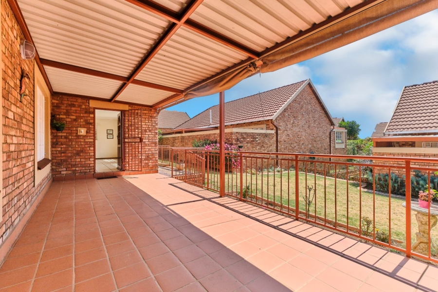 2 Bedroom Property for Sale in Honeydew Grove Gauteng