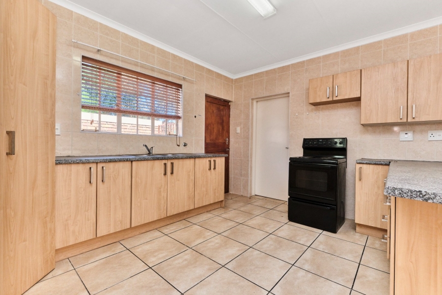 2 Bedroom Property for Sale in Honeydew Grove Gauteng
