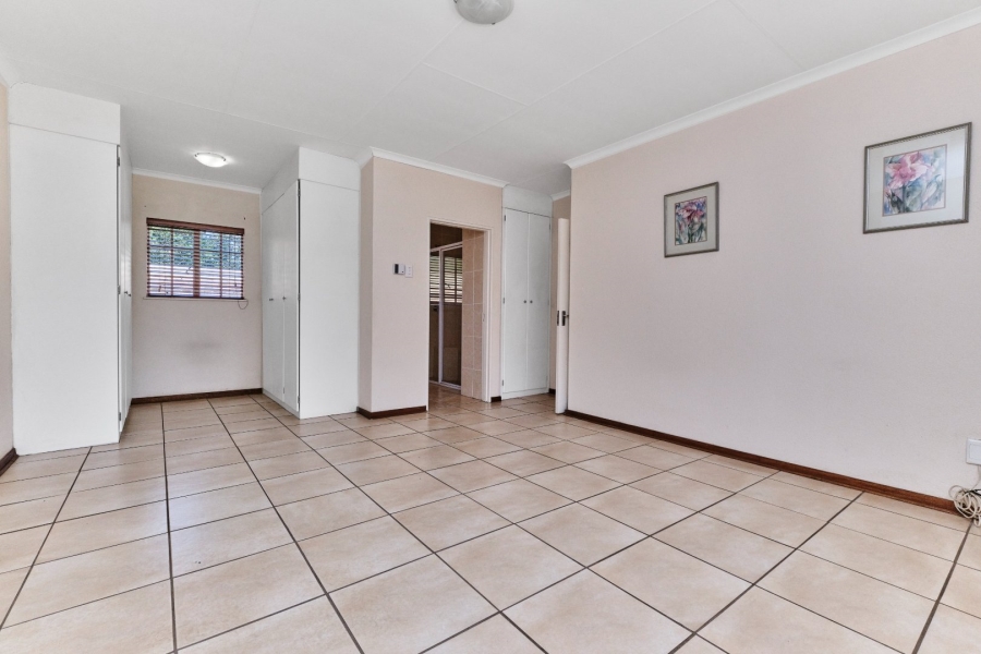 2 Bedroom Property for Sale in Honeydew Grove Gauteng
