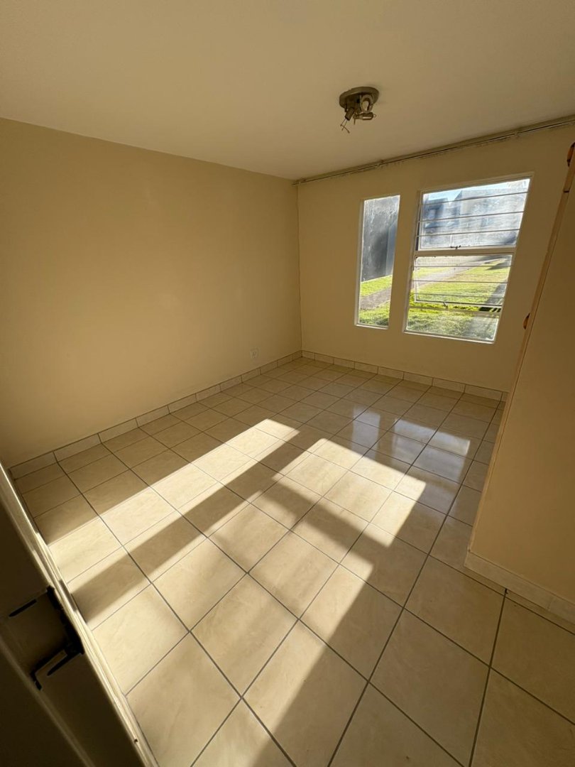 To Let 2 Bedroom Property for Rent in Ridgeway Gauteng