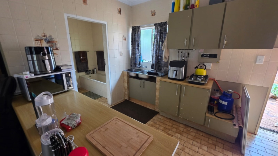5 Bedroom Property for Sale in Doornpoort Gauteng