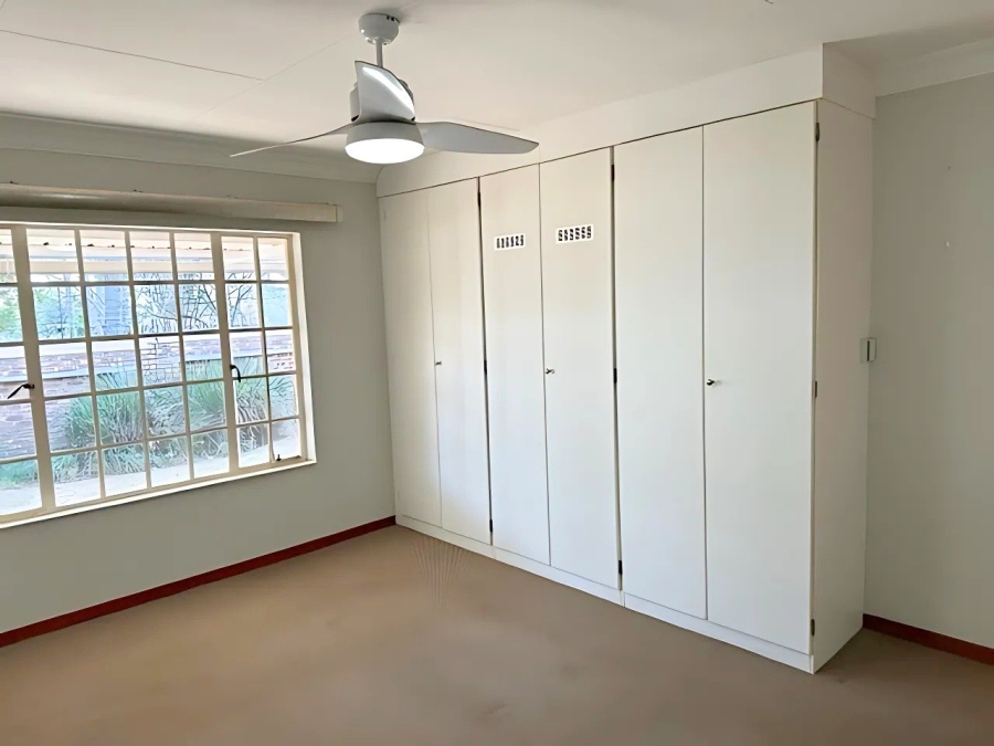 2 Bedroom Property for Sale in Honeydew Manor Gauteng