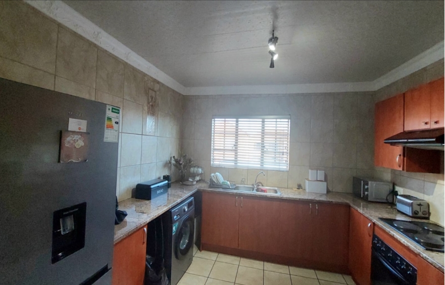 3 Bedroom Property for Sale in Vanderbijlpark SW 5 Gauteng