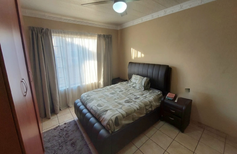3 Bedroom Property for Sale in Vanderbijlpark SW 5 Gauteng