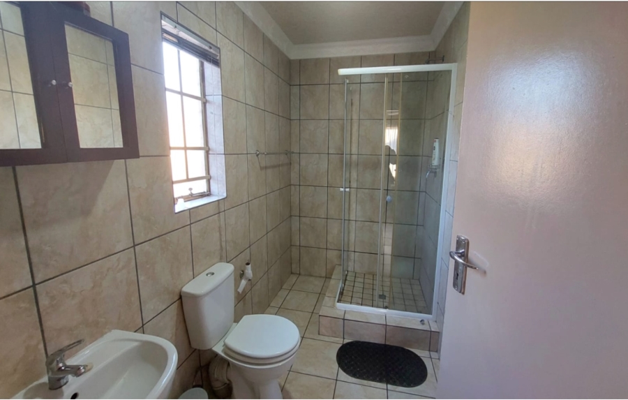 3 Bedroom Property for Sale in Vanderbijlpark SW 5 Gauteng