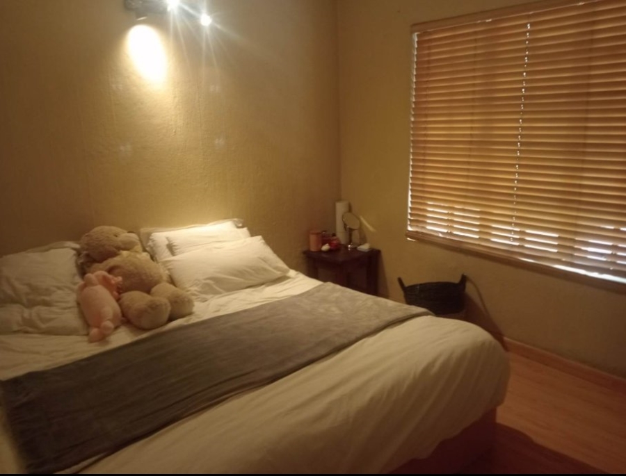 2 Bedroom Property for Sale in Willaway Gauteng