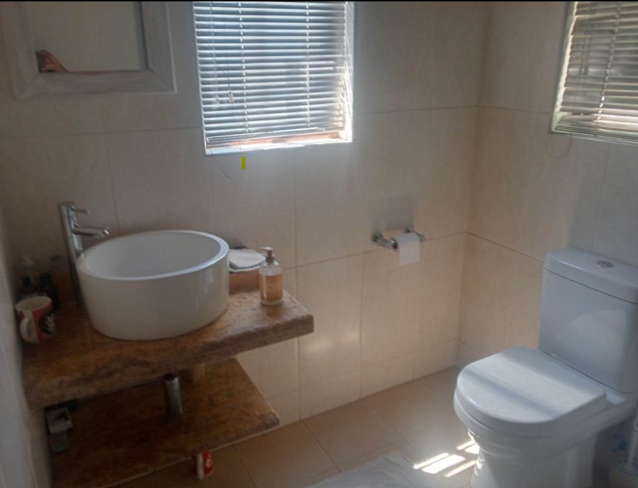 2 Bedroom Property for Sale in Willaway Gauteng
