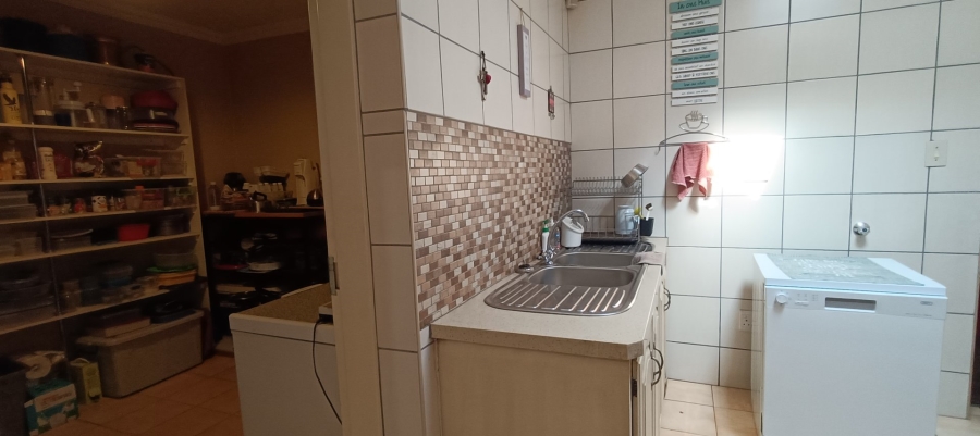 3 Bedroom Property for Sale in Sinoville Gauteng
