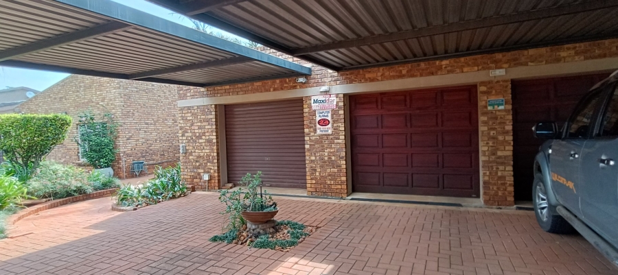 3 Bedroom Property for Sale in Sinoville Gauteng