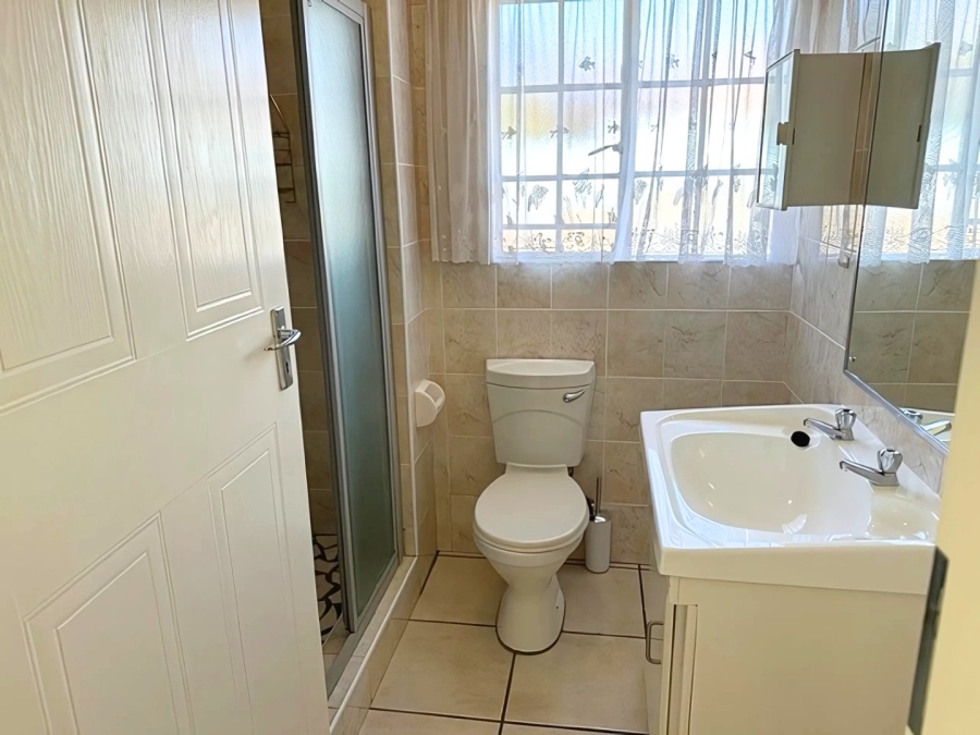 3 Bedroom Property for Sale in Honeydew Grove Gauteng
