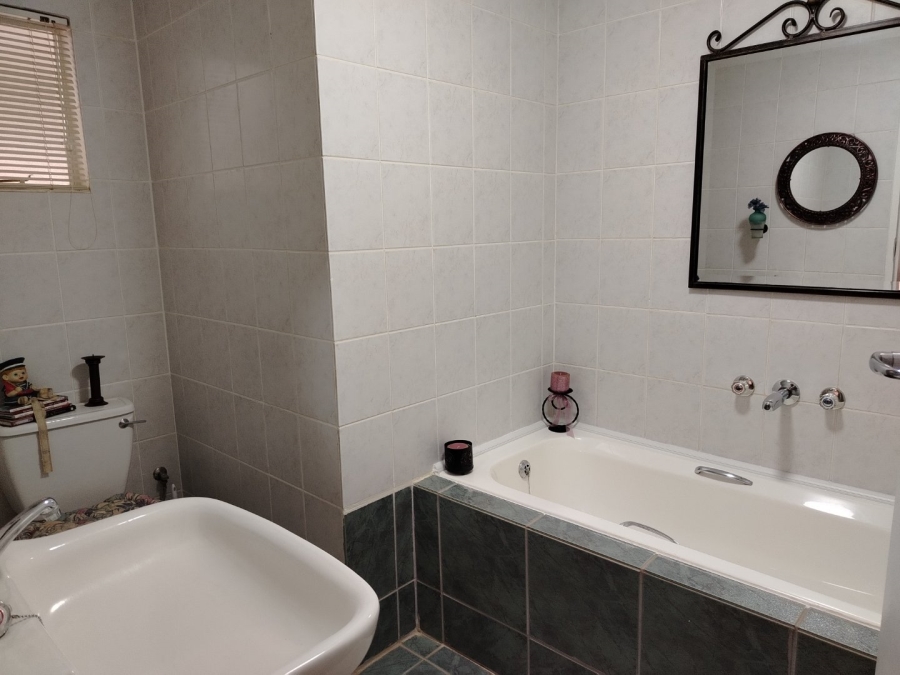 3 Bedroom Property for Sale in Bronkhorstbaai Gauteng