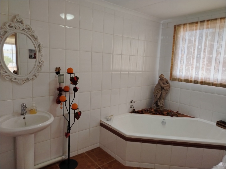 3 Bedroom Property for Sale in Bronkhorstbaai Gauteng