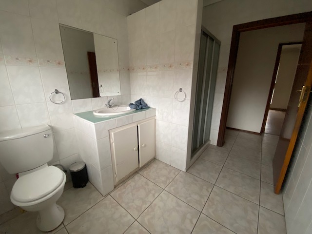 4 Bedroom Property for Sale in Mackenzie Park Gauteng