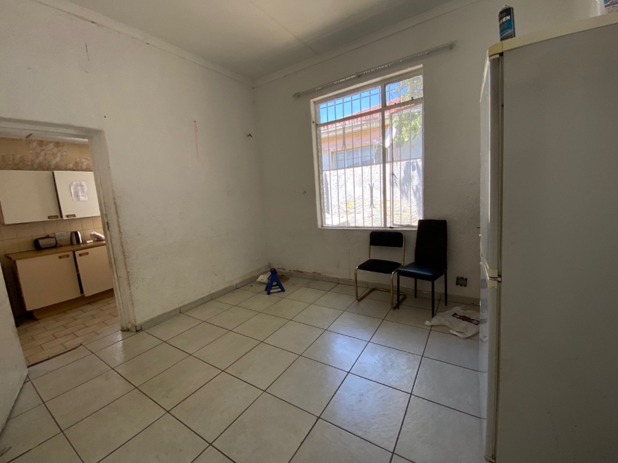 7 Bedroom Property for Sale in Regents Park Gauteng