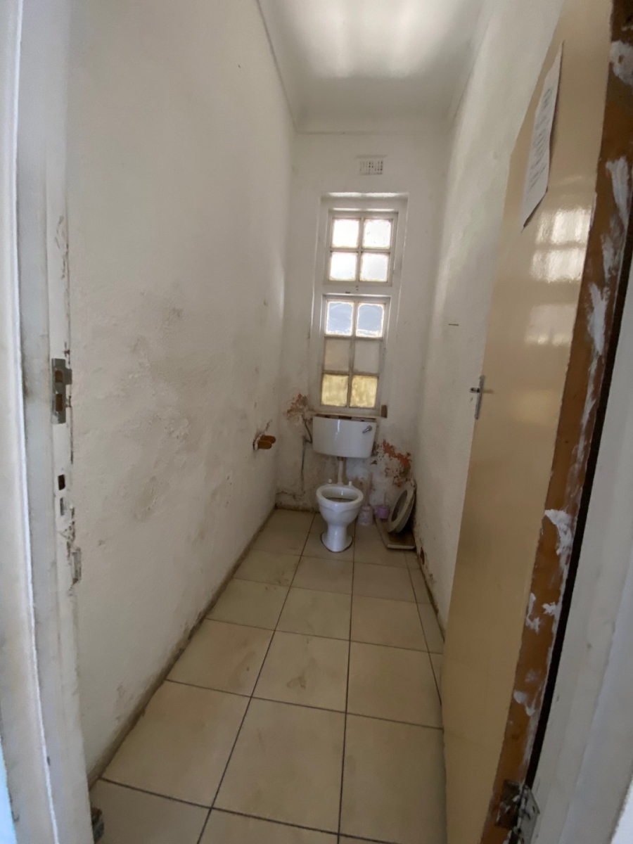 7 Bedroom Property for Sale in Regents Park Gauteng