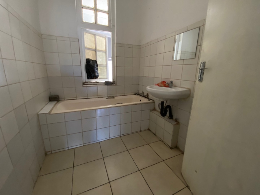 7 Bedroom Property for Sale in Regents Park Gauteng