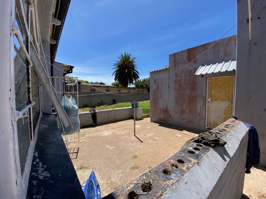 7 Bedroom Property for Sale in Regents Park Gauteng