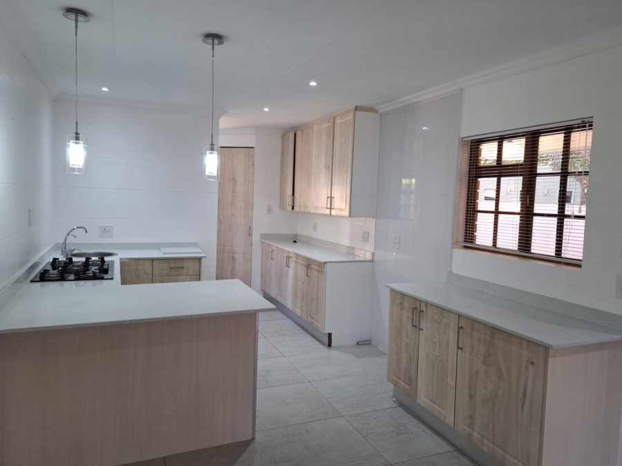 4 Bedroom Property for Sale in Clubview West Gauteng