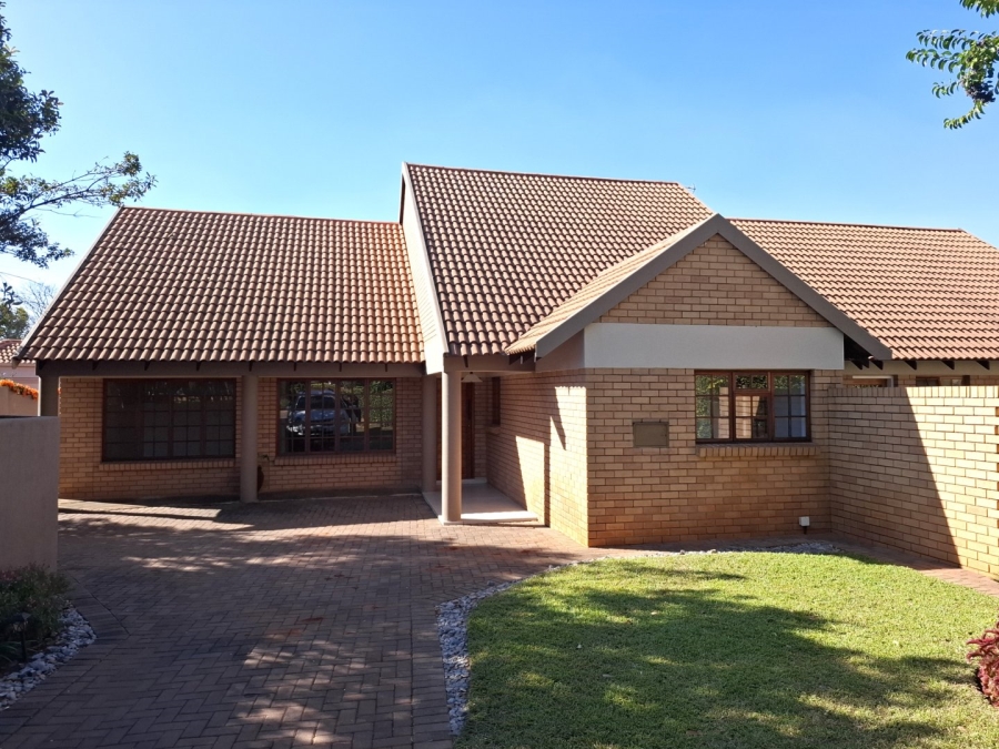 4 Bedroom Property for Sale in Clubview West Gauteng