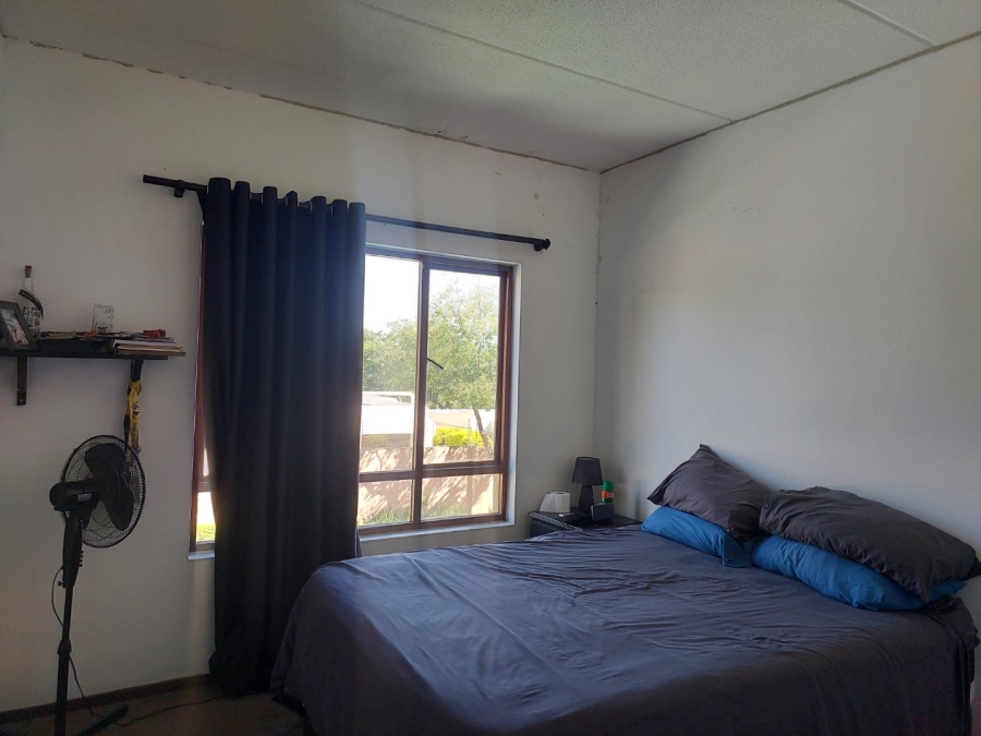 2 Bedroom Property for Sale in Sunninghill Gauteng