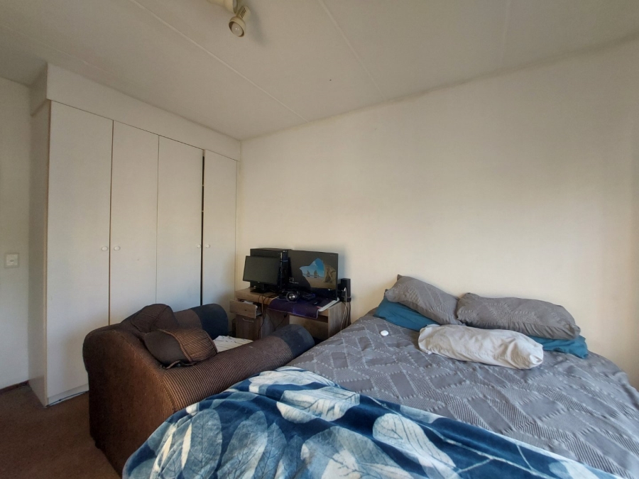 2 Bedroom Property for Sale in Sunninghill Gauteng