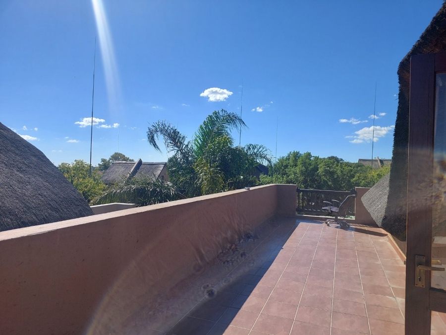 2 Bedroom Property for Sale in Sunninghill Gauteng