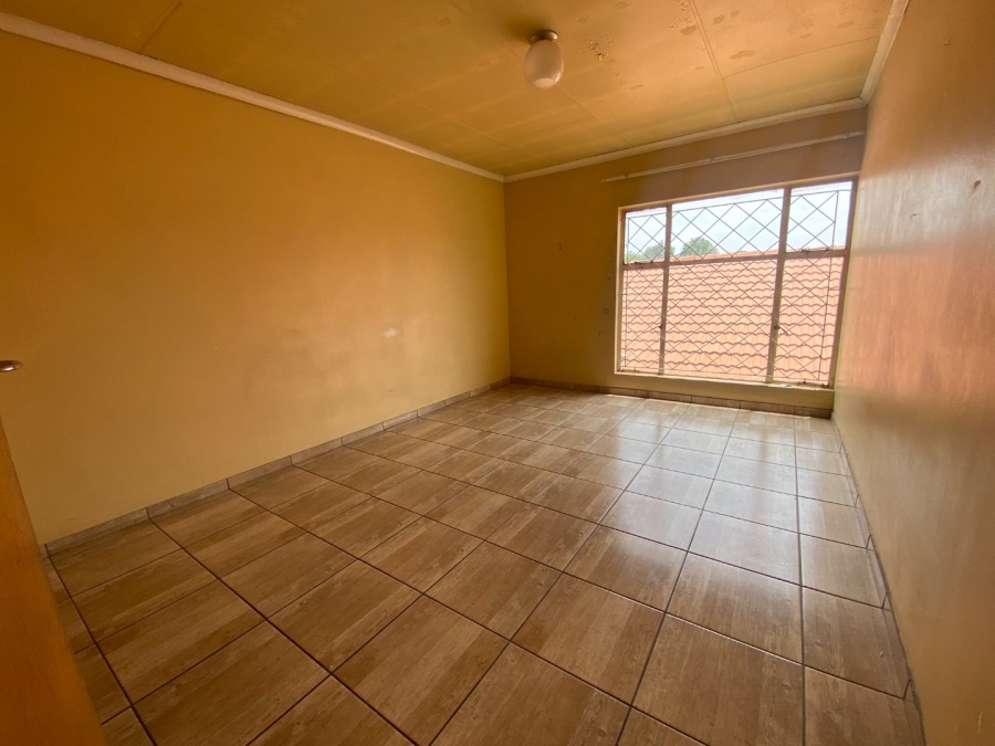 2 Bedroom Property for Sale in Casseldale Gauteng