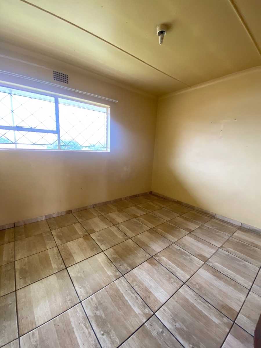 2 Bedroom Property for Sale in Casseldale Gauteng