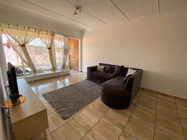 2 Bedroom Property for Sale in Casseldale Gauteng